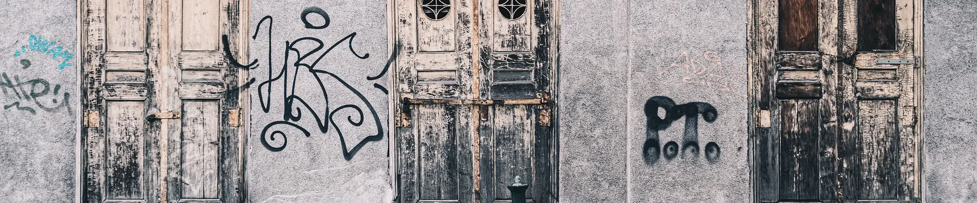 Graffiti tisztítás, falfirkák eltávolítása